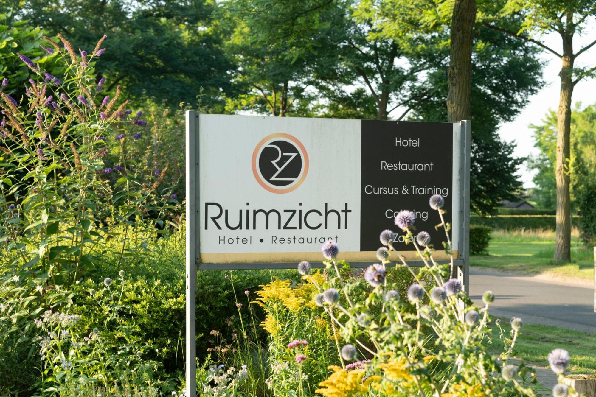 Hotel Restaurant Ruimzicht Zeddam エクステリア 写真